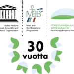 Biosfaarialueen logo ja teksti "30 vuotta"